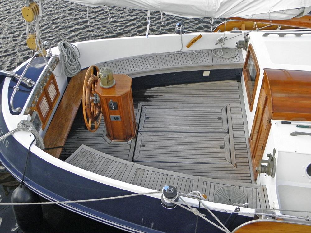 picture Deck equipment